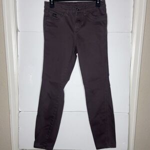kühl womens 6 Short . Contour Skinny